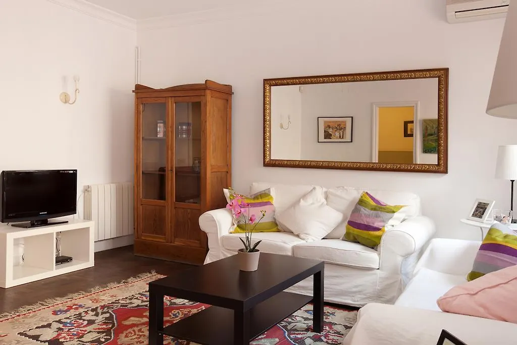 Letsgo Camp Nou Apartment-1